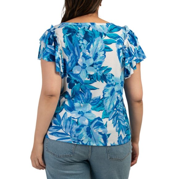 STELLA & GINGER White Plus Flutter Sleeve Textured Top - Picture 2 of 2